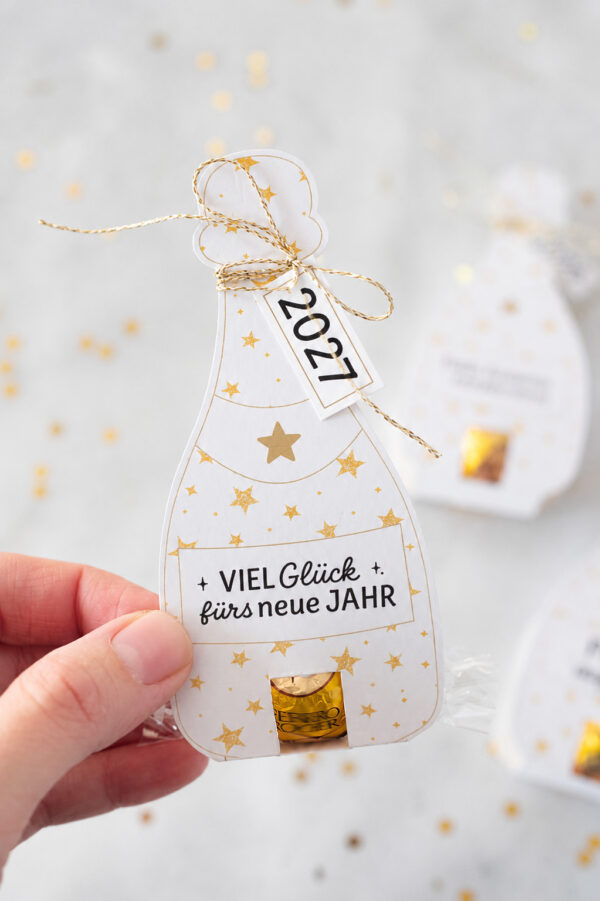 Sektflaschen mit Sternen für Pralinen Sektflaschen mit Sternen für Pralinen