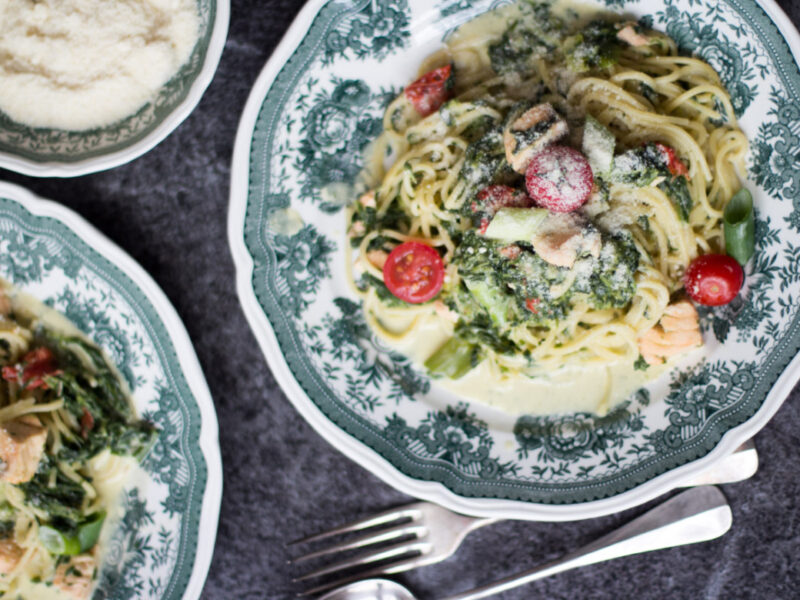 One-Pot-Pasta mit Lachs