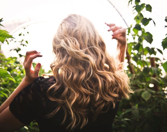 Juckende Kopfhaut Was Hilft Bei Kopfhautjucken Und Welt