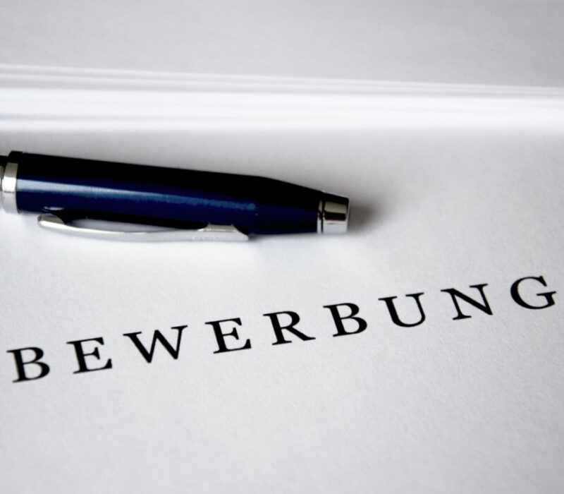 "Hiermit bewerbe ich mich auf die Stelle..." - Wie ein Bewerbungsschreiben NICHT formuliert werden sollte
