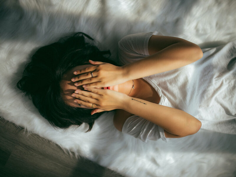 Chronische Nervenschmerzen? Die medikamentösen & nichtmedikamentösen Therapien